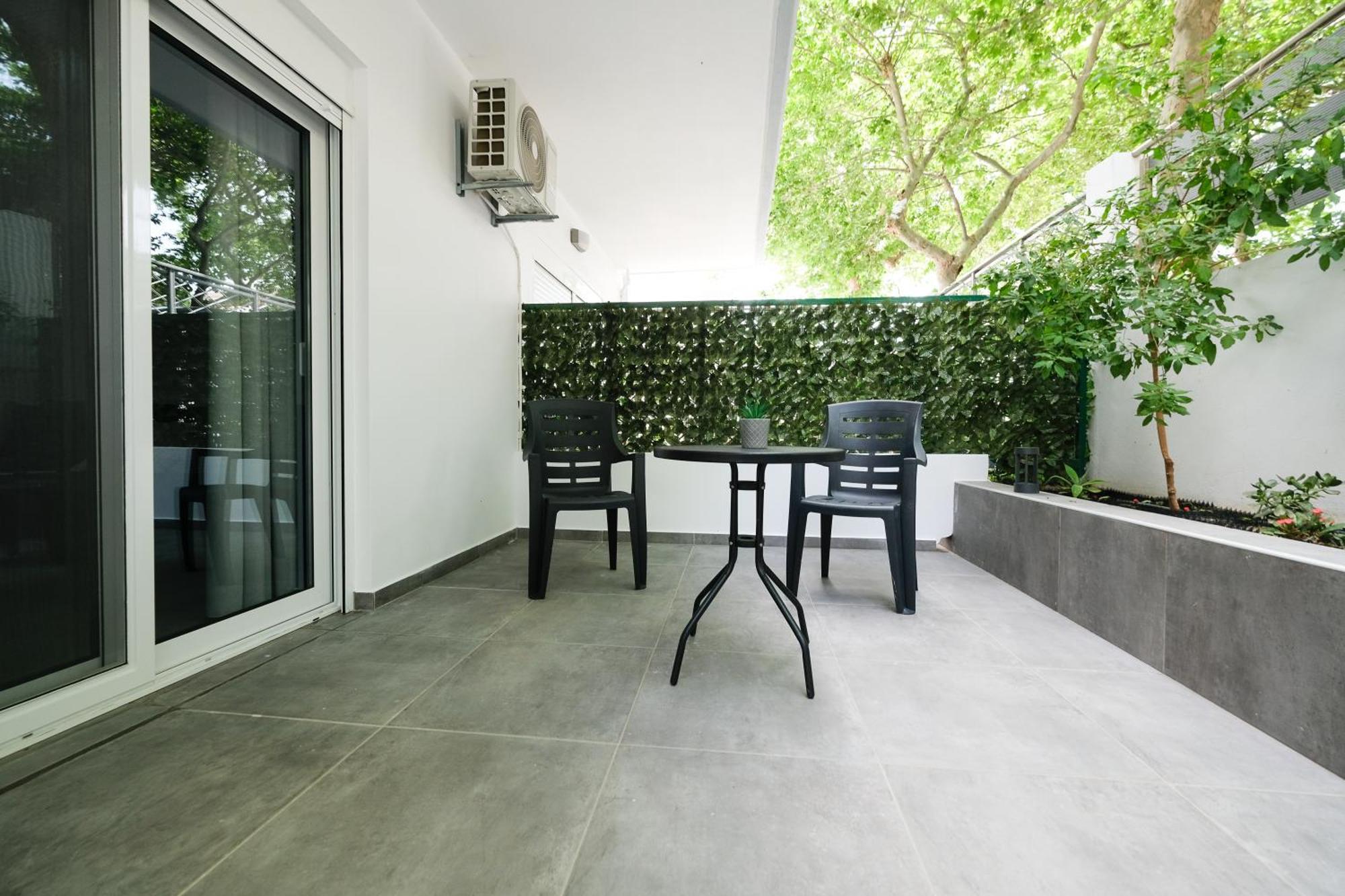 Rhodes Retreat: Modern Comfort In Serene Luxury Lägenhet Rhodes City